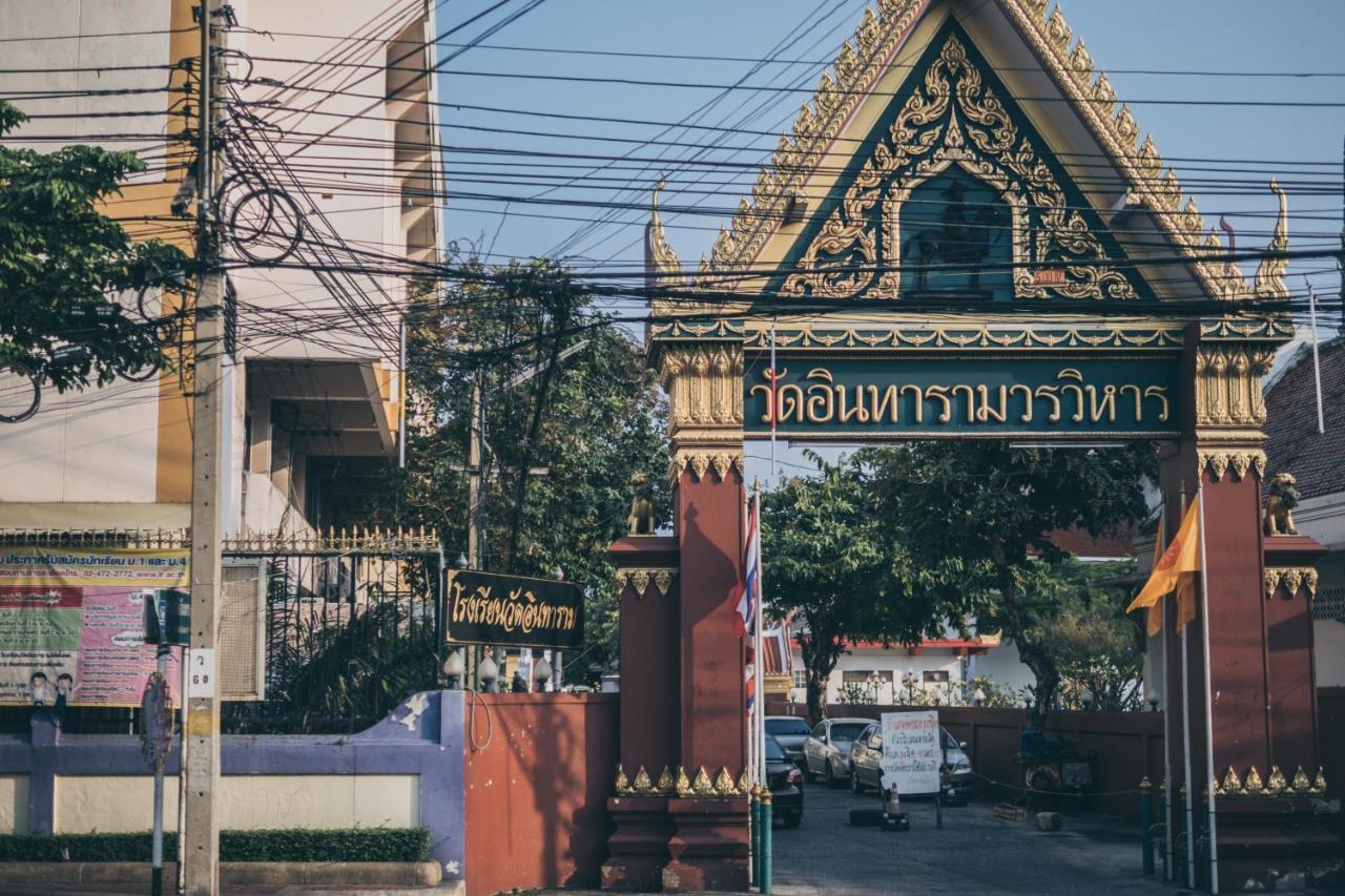 One Of Us House Hostel Bangkok Kültér fotó